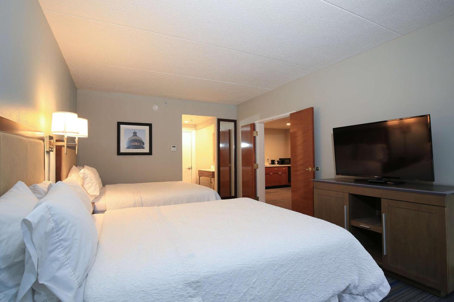 Hampton Inn Bordentown photo 24