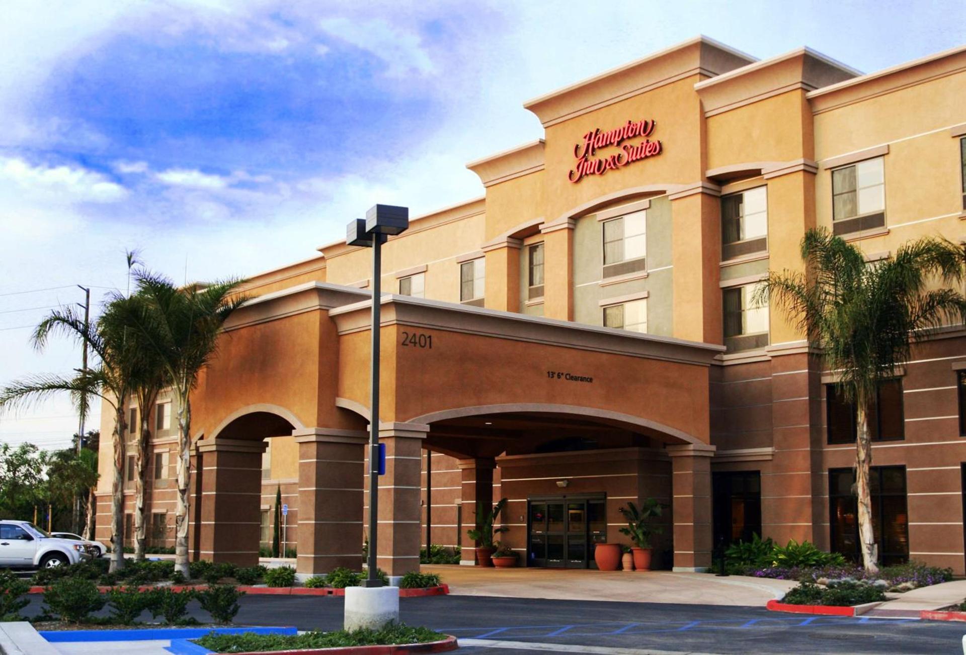 Hampton Inn & Suites Seal Beach photo 1