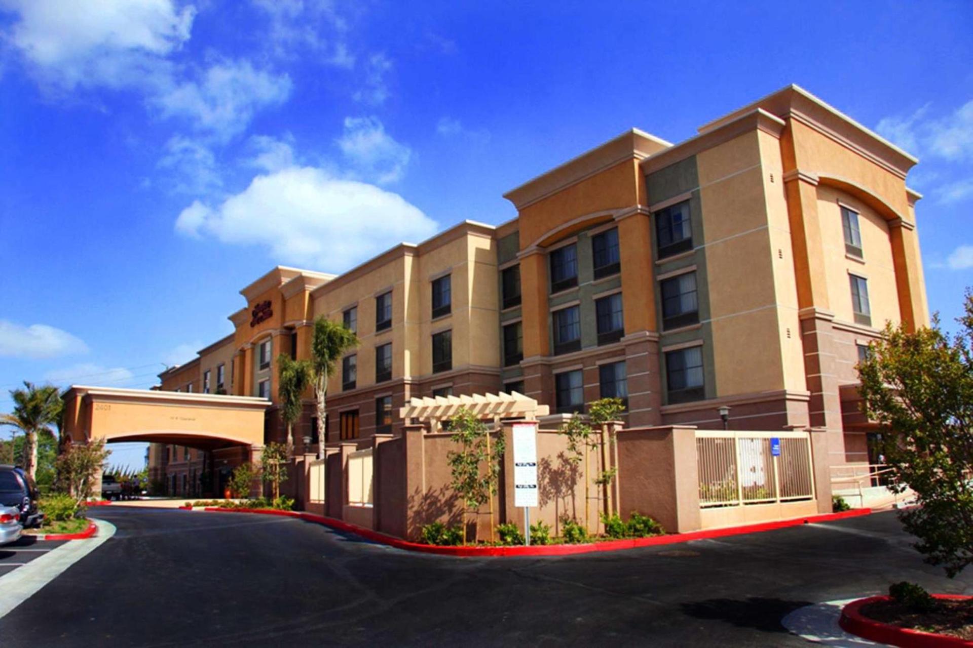 Hampton Inn & Suites Seal Beach photo 2