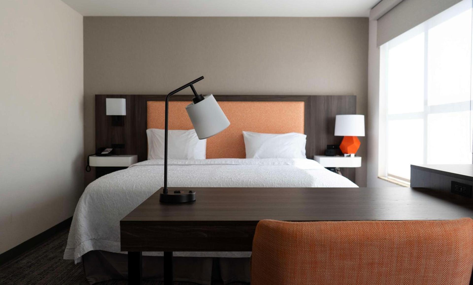 Hampton Inn & Suites Seal Beach photo 27