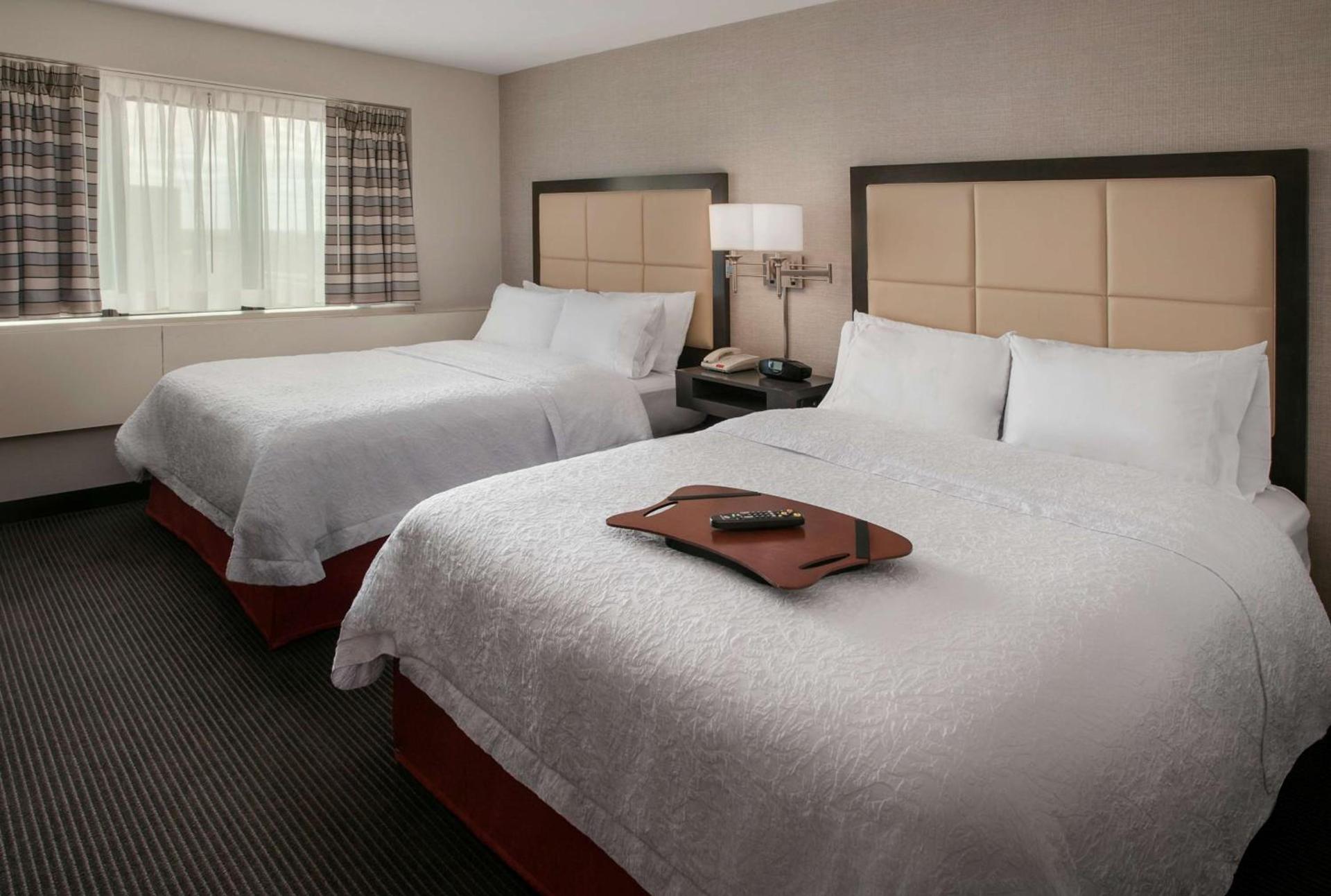 Hampton Inn & Suites Milwaukee Downtown photo 12