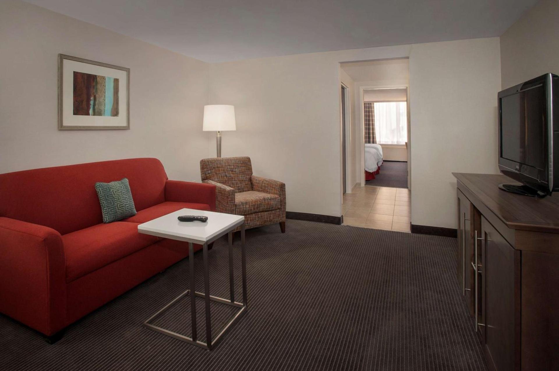 Hampton Inn & Suites Milwaukee Downtown photo 21