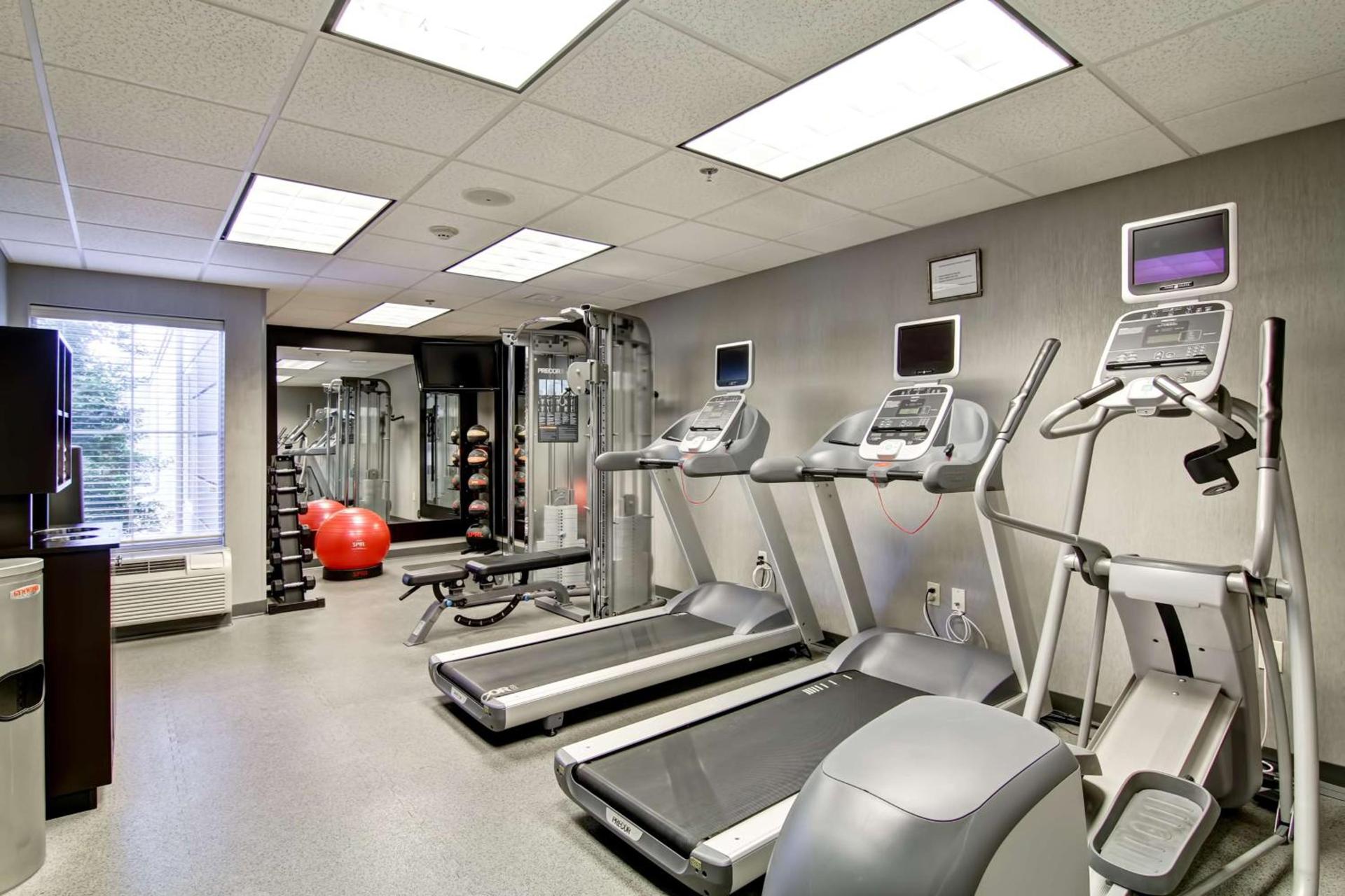 Homewood Suites by Hilton Leesburg photo 13