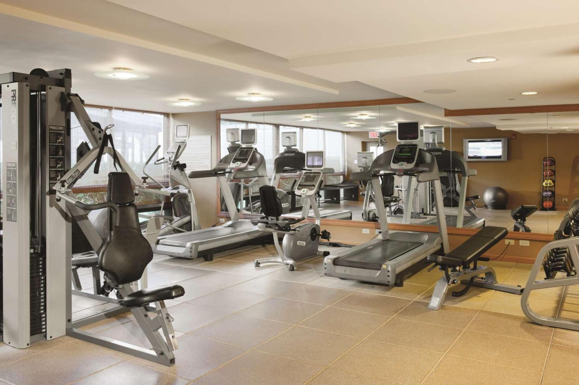 DoubleTree by Hilton Chicago - Arlington Heights photo 4
