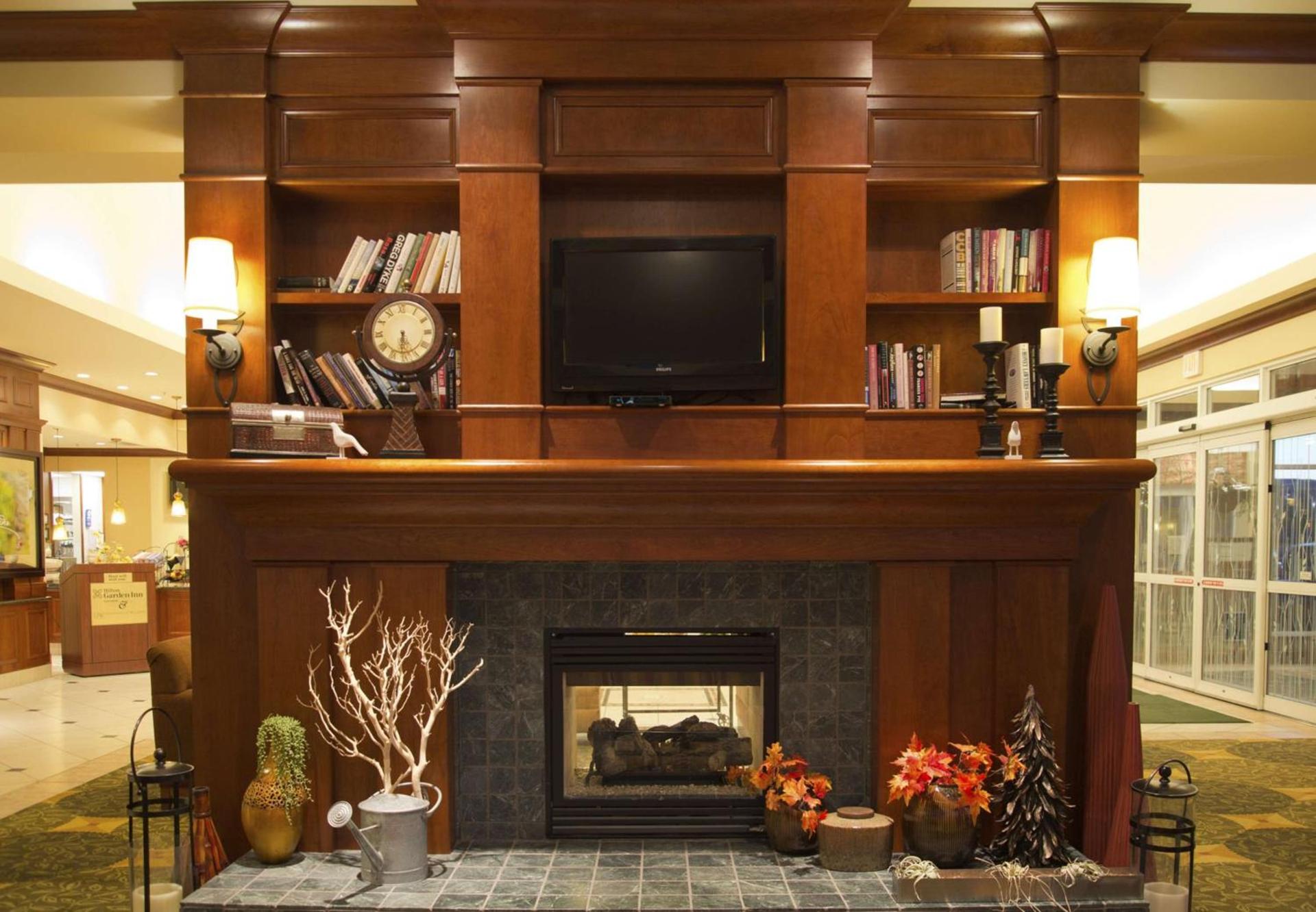 Hilton Garden Inn Laramie photo 11