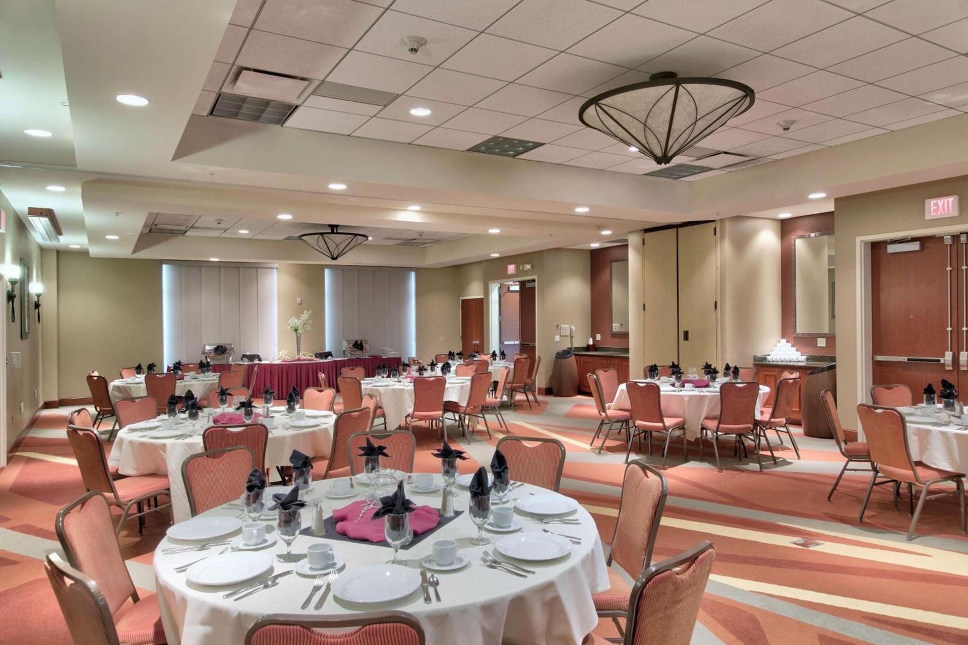 Hilton Garden Inn Laramie photo 36