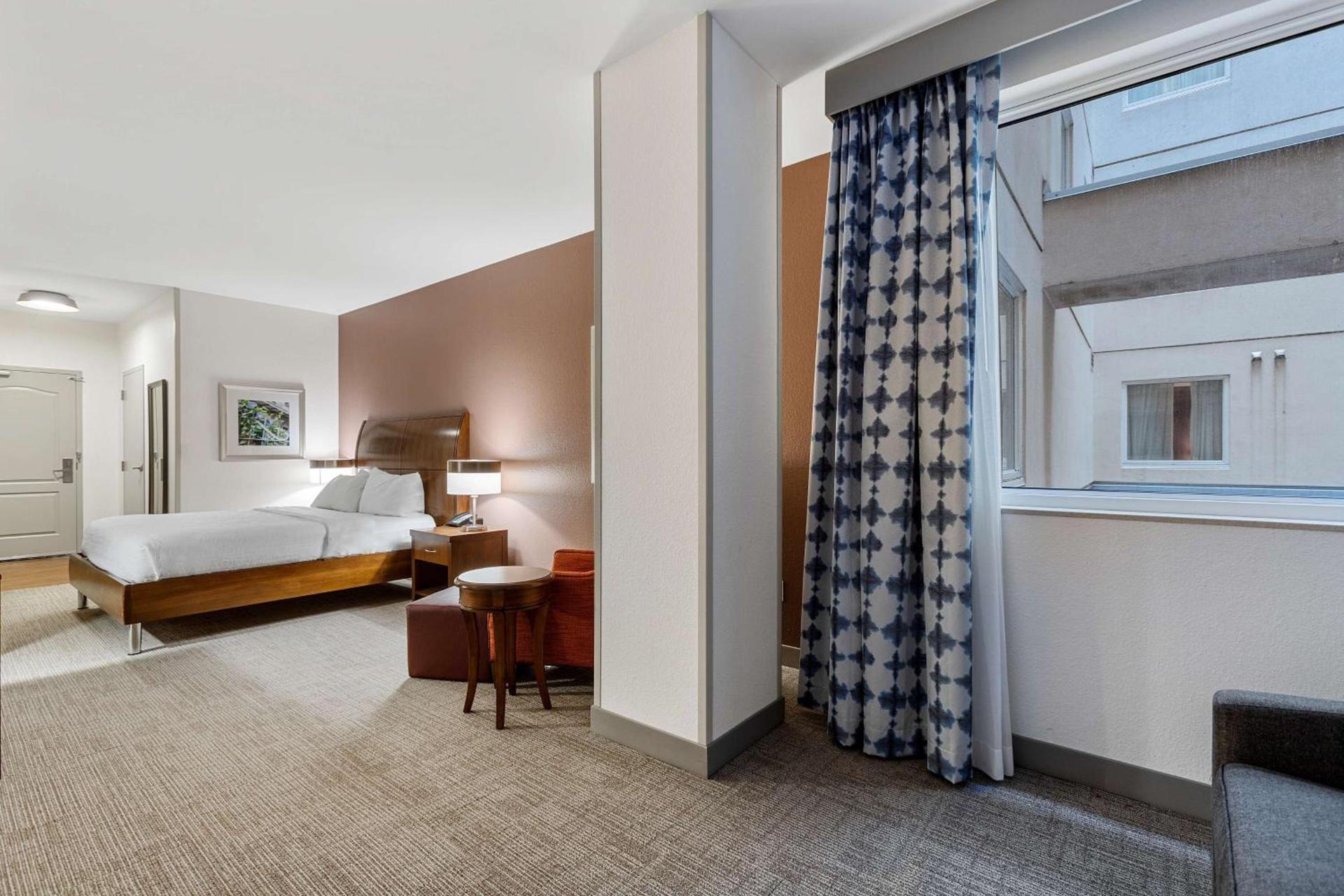 Hilton Garden Inn New Orleans French Quarter/CBD photo 21