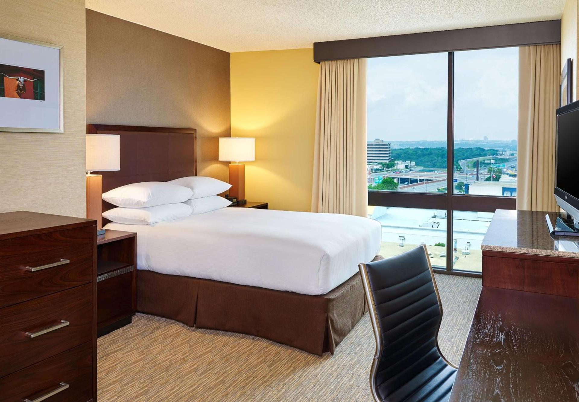 DoubleTree by Hilton San Antonio Airport photo 23
