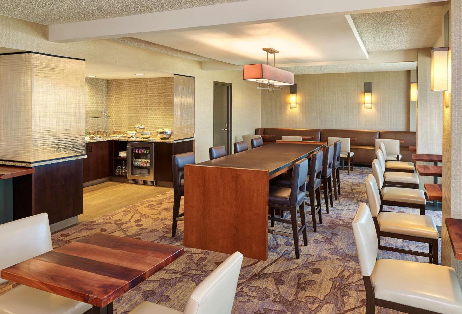 DoubleTree by Hilton San Antonio Airport photo 32