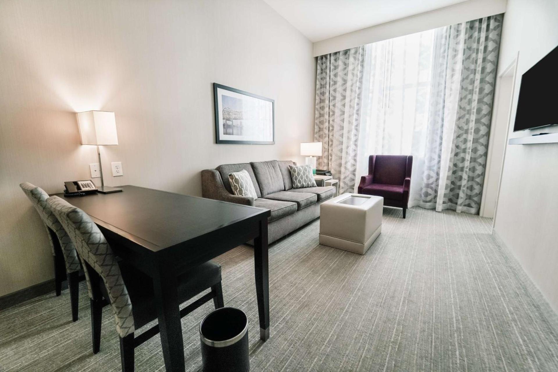 Embassy Suites Louisville Downtown photo 32