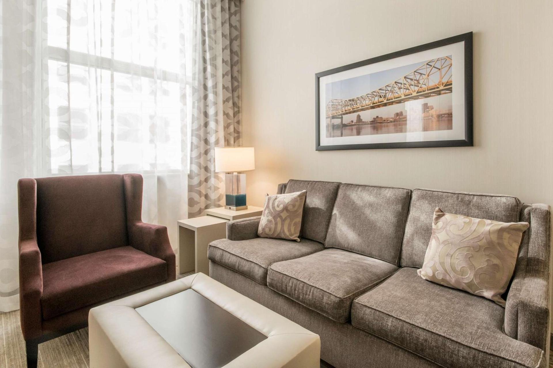 Embassy Suites Louisville Downtown photo 64