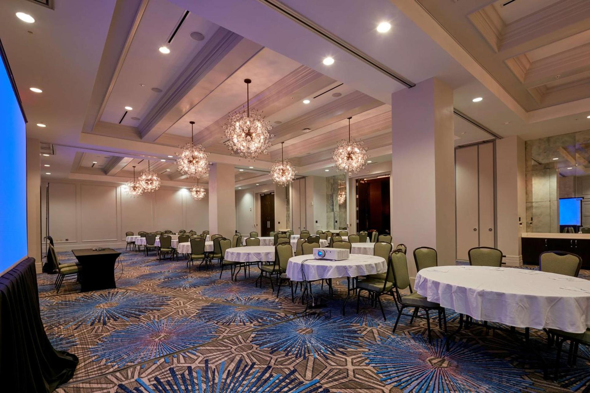Embassy Suites Louisville Downtown photo 82