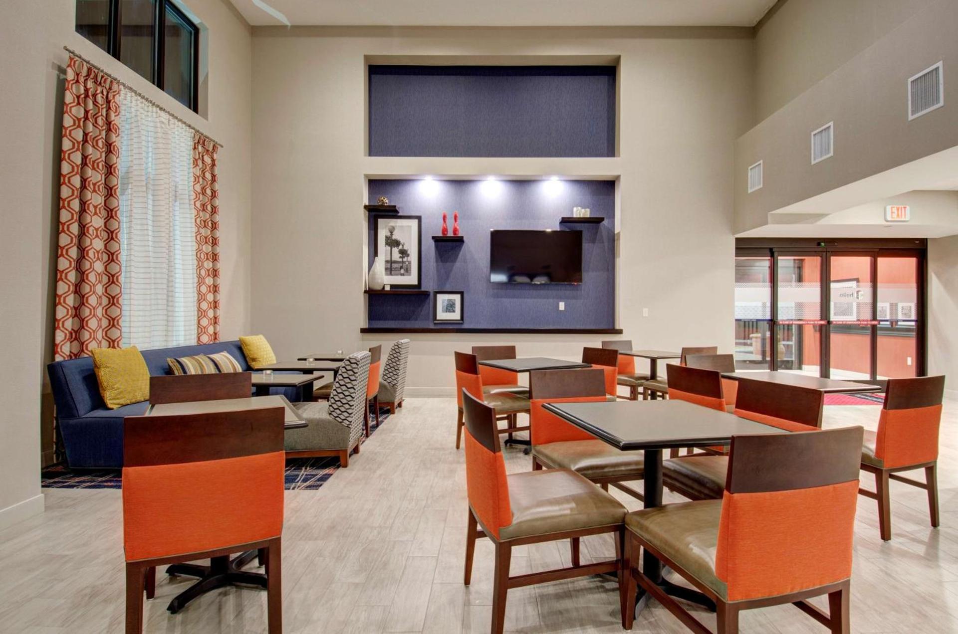 Hampton Inn & Suites Springfield Downtown photo 6