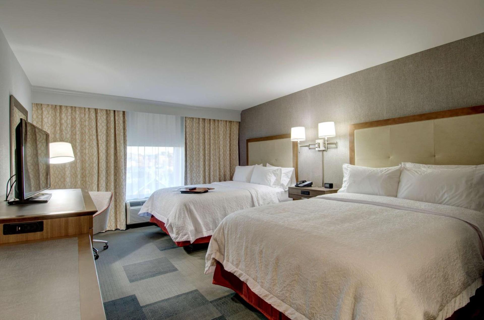 Hampton Inn & Suites Springfield Downtown photo 18