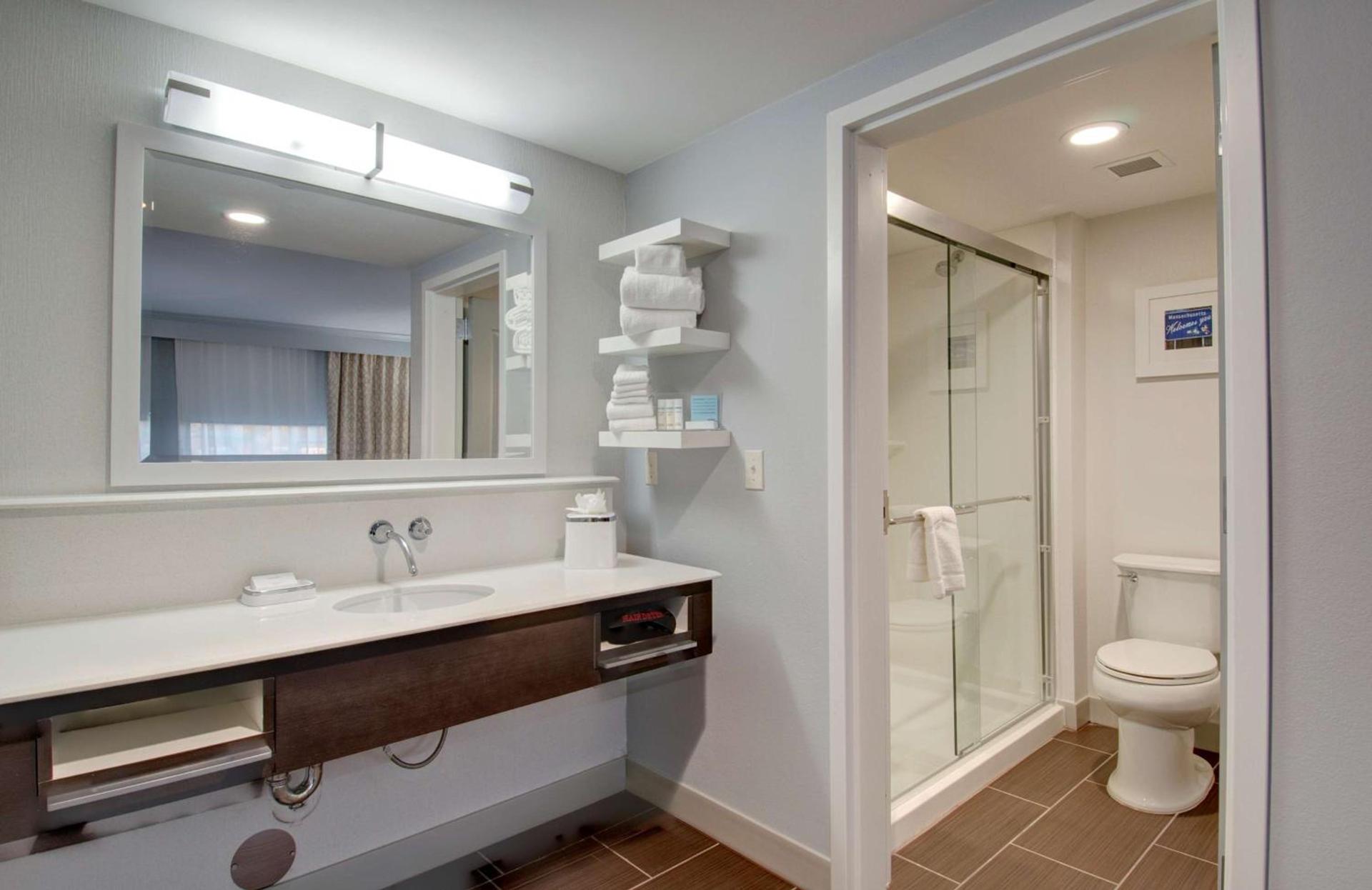 Hampton Inn & Suites Springfield Downtown photo 19