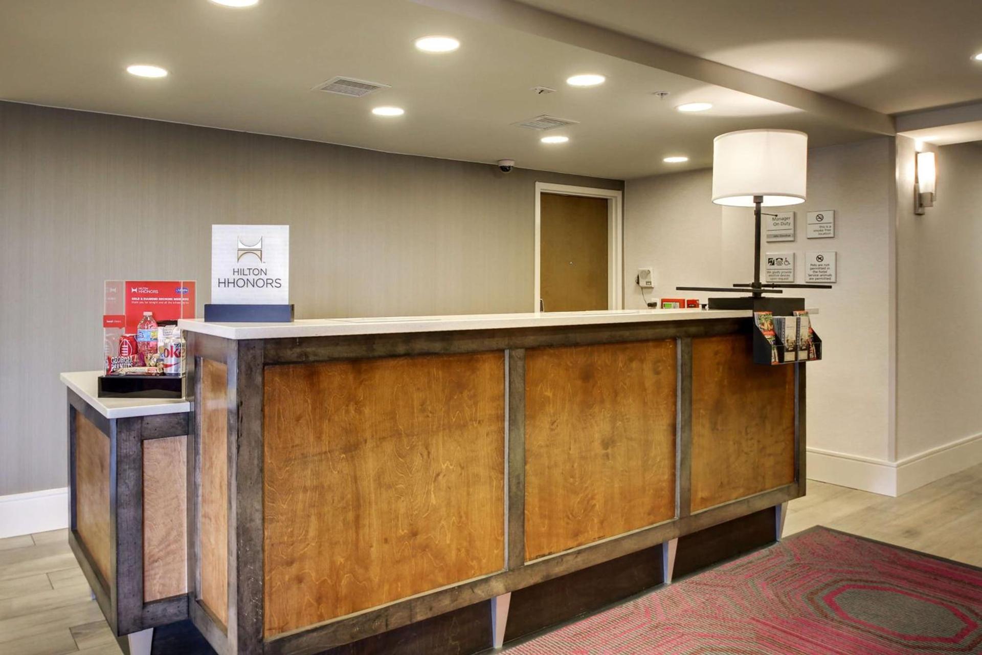 Hampton Inn & Suites Cordele photo 10