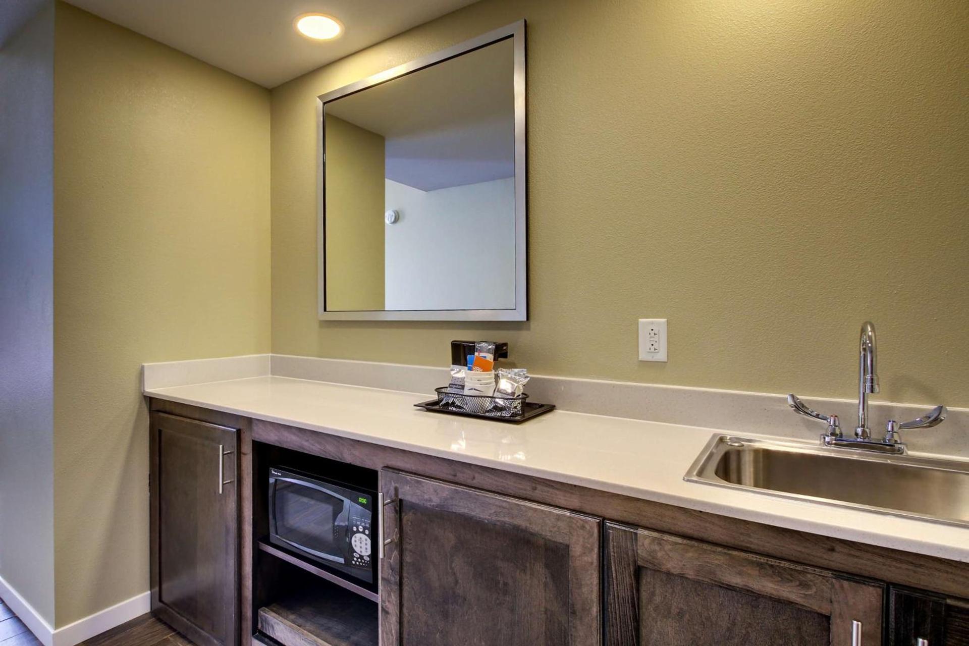 Hampton Inn & Suites Cordele photo 38