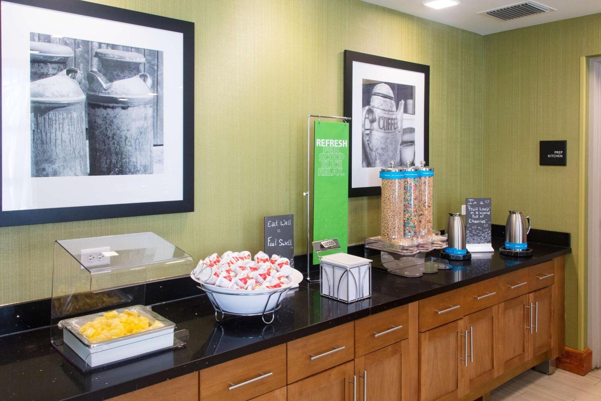 Hampton Inn - Palatka photo 9