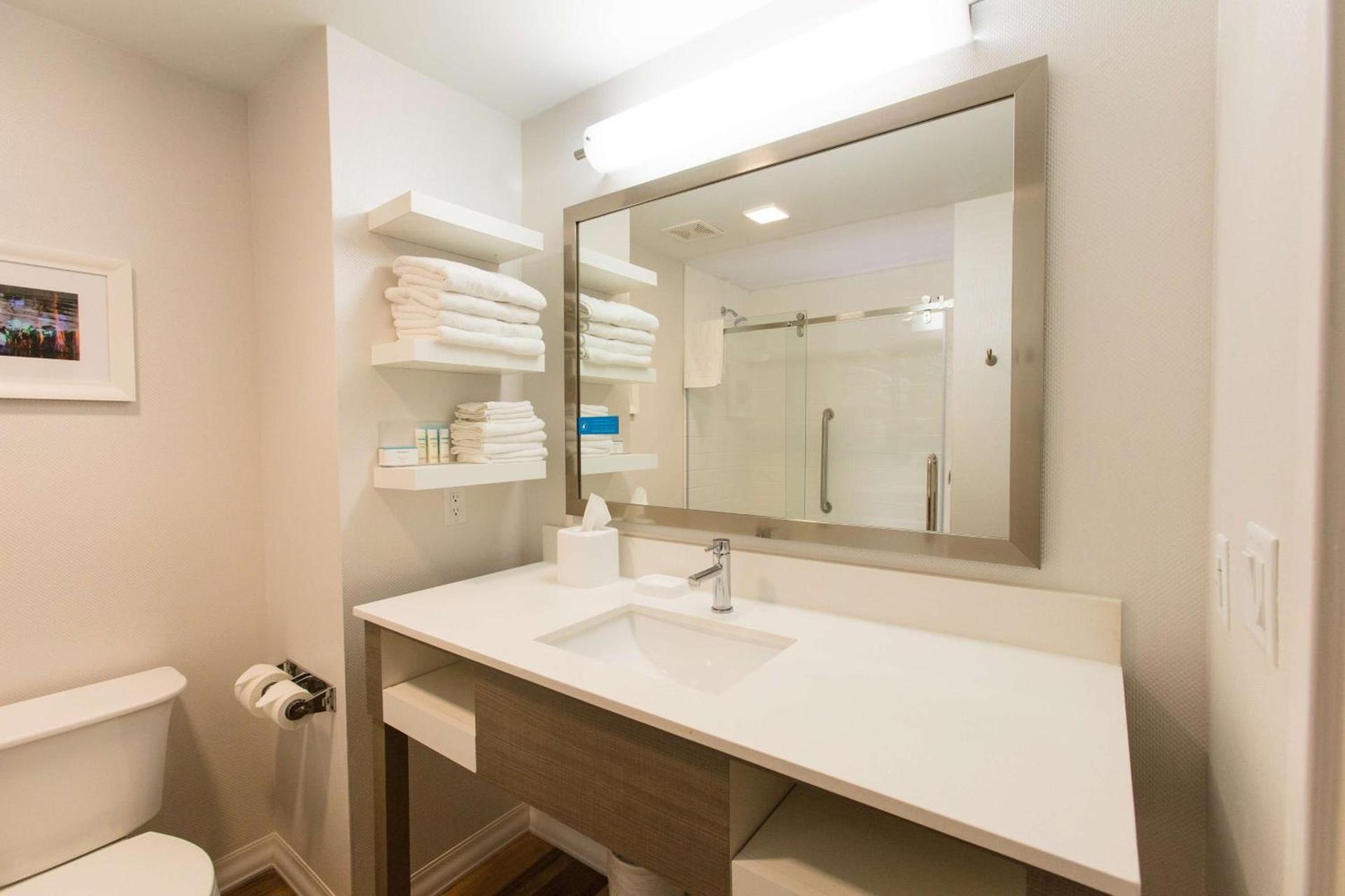 Hampton Inn - Palatka photo 17