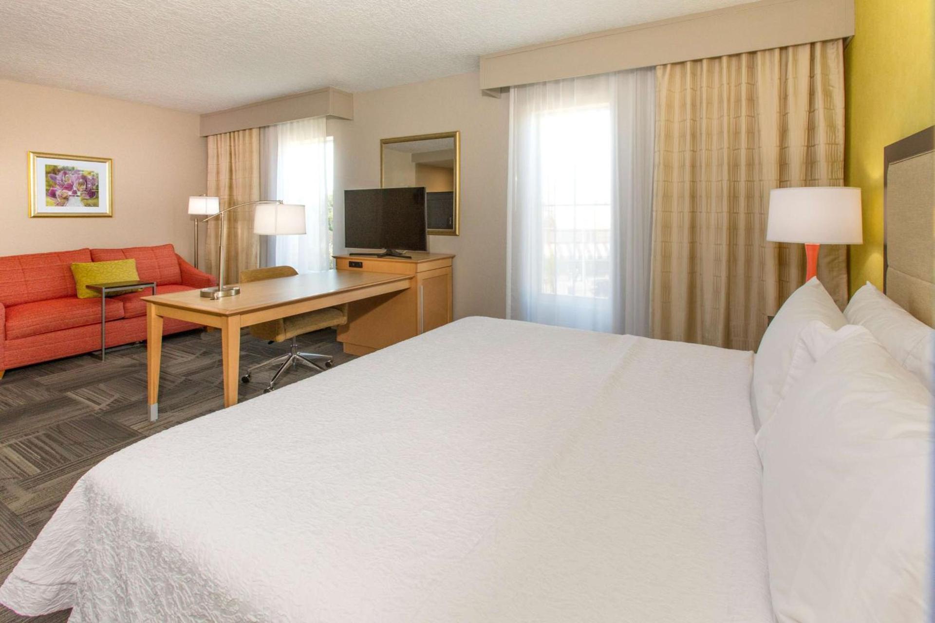 Hampton Inn - Palatka photo 21