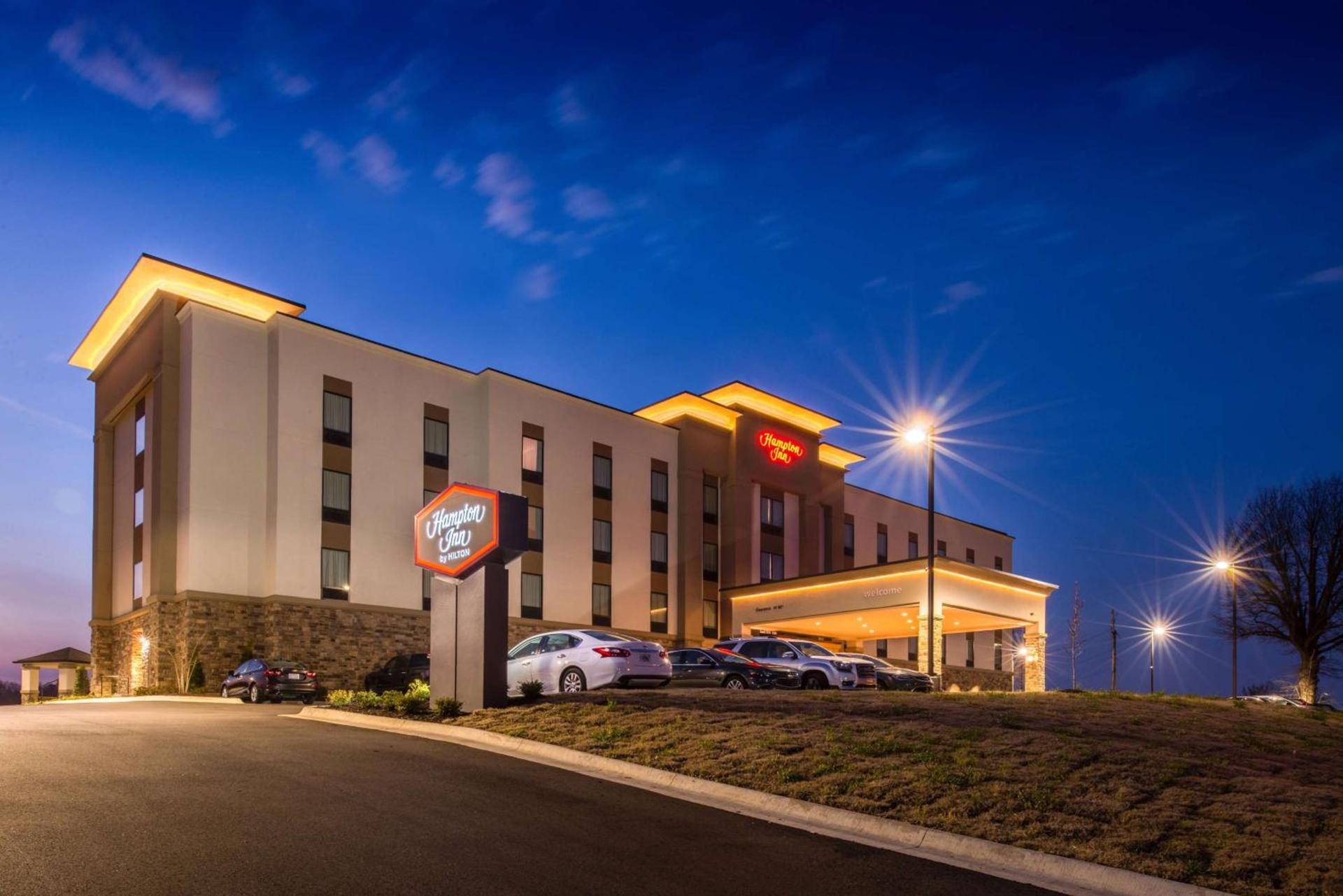 Hampton Inn - Paragould photo 2