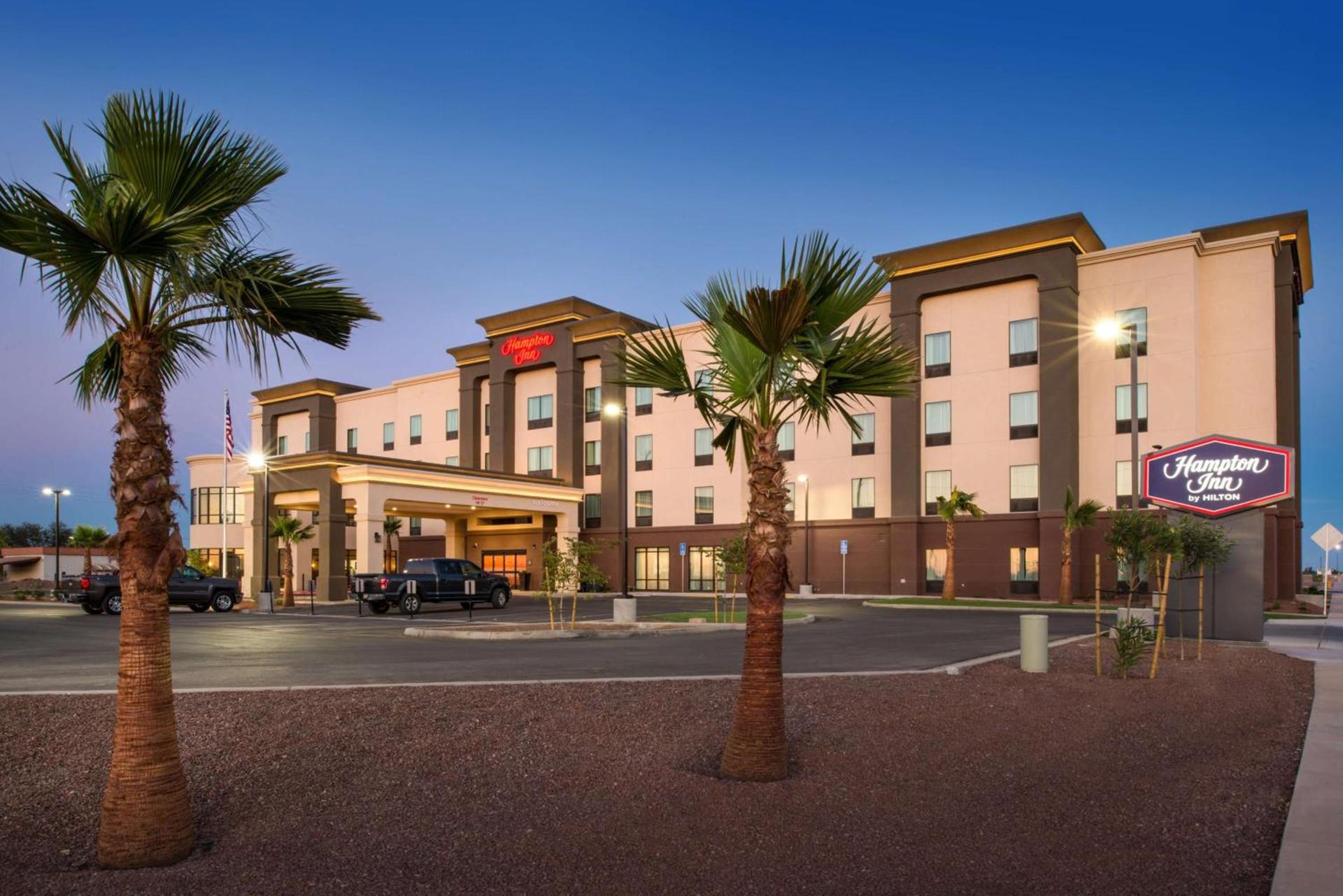 Hampton Inn El Centro photo 2