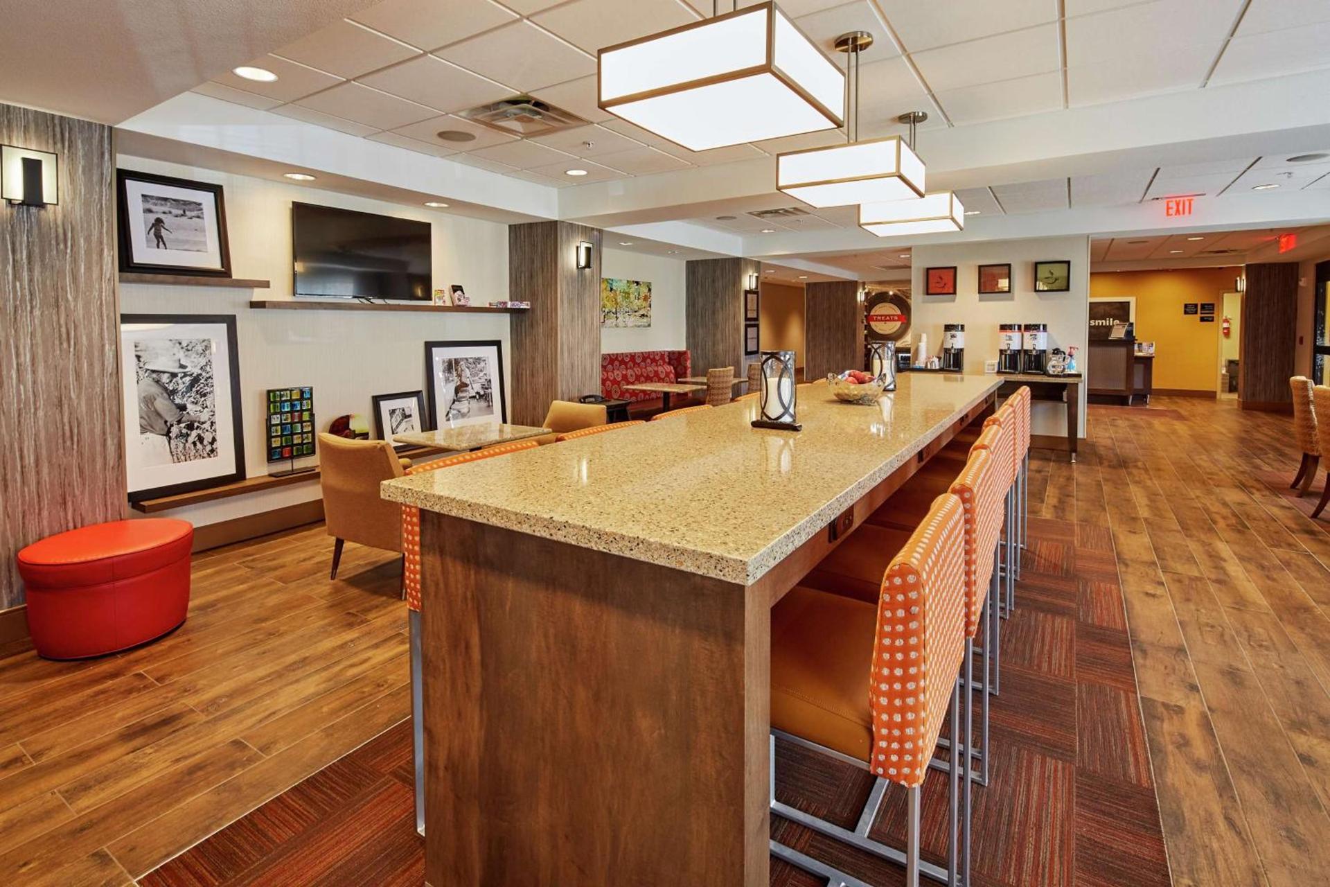 Hampton Inn Parker, AZ photo 5