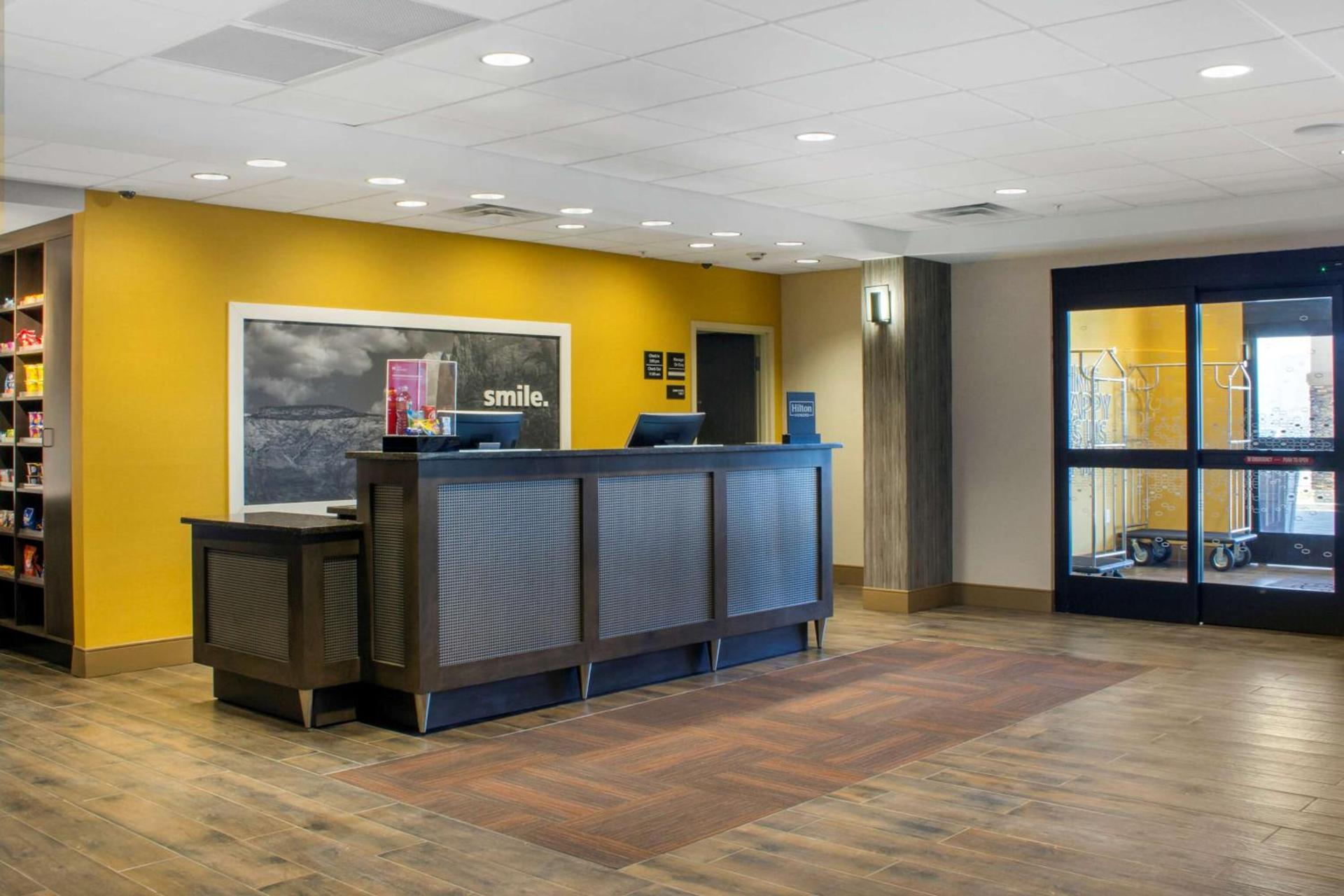 Hampton Inn Parker, AZ photo 10