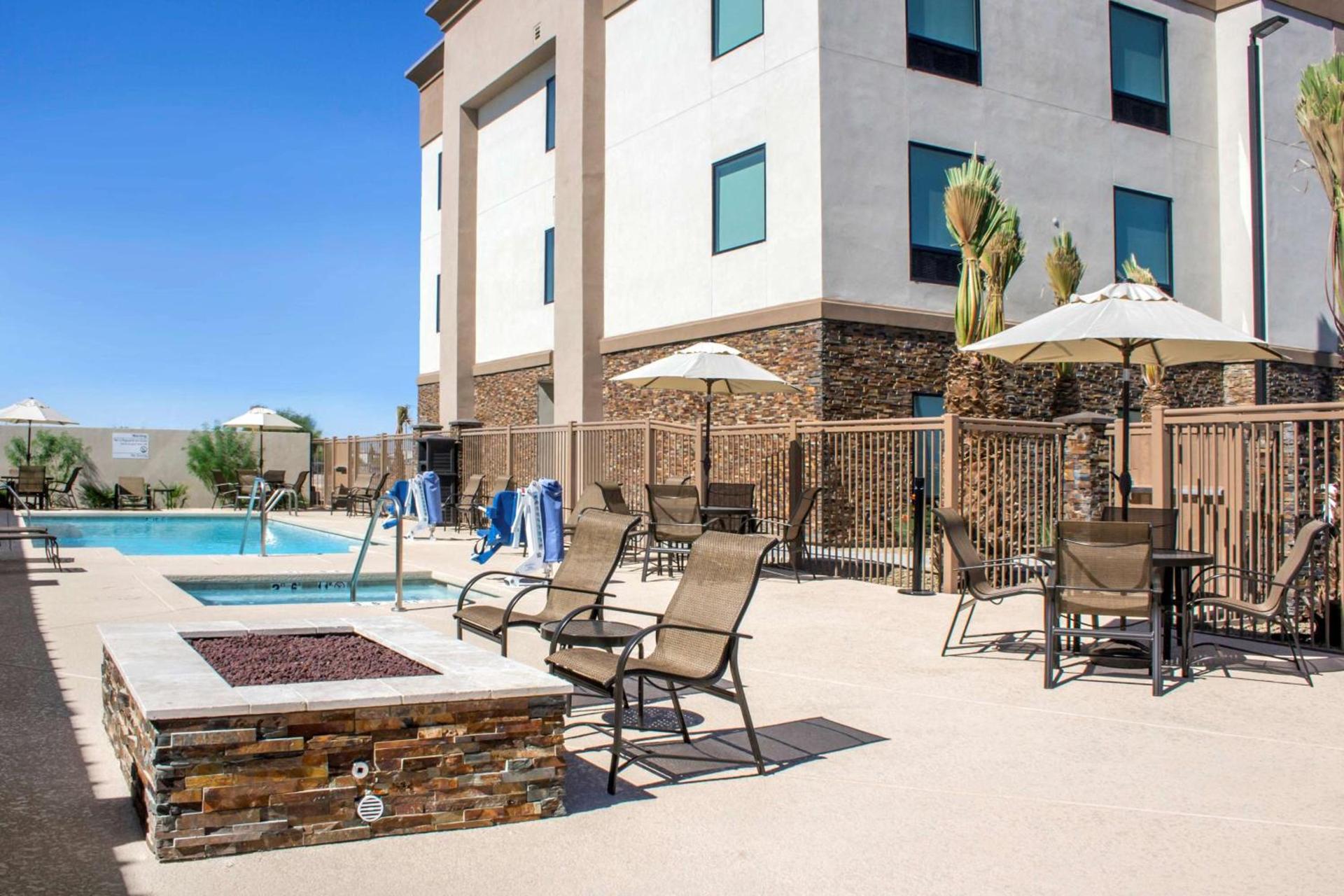 Hampton Inn Parker, AZ photo 17