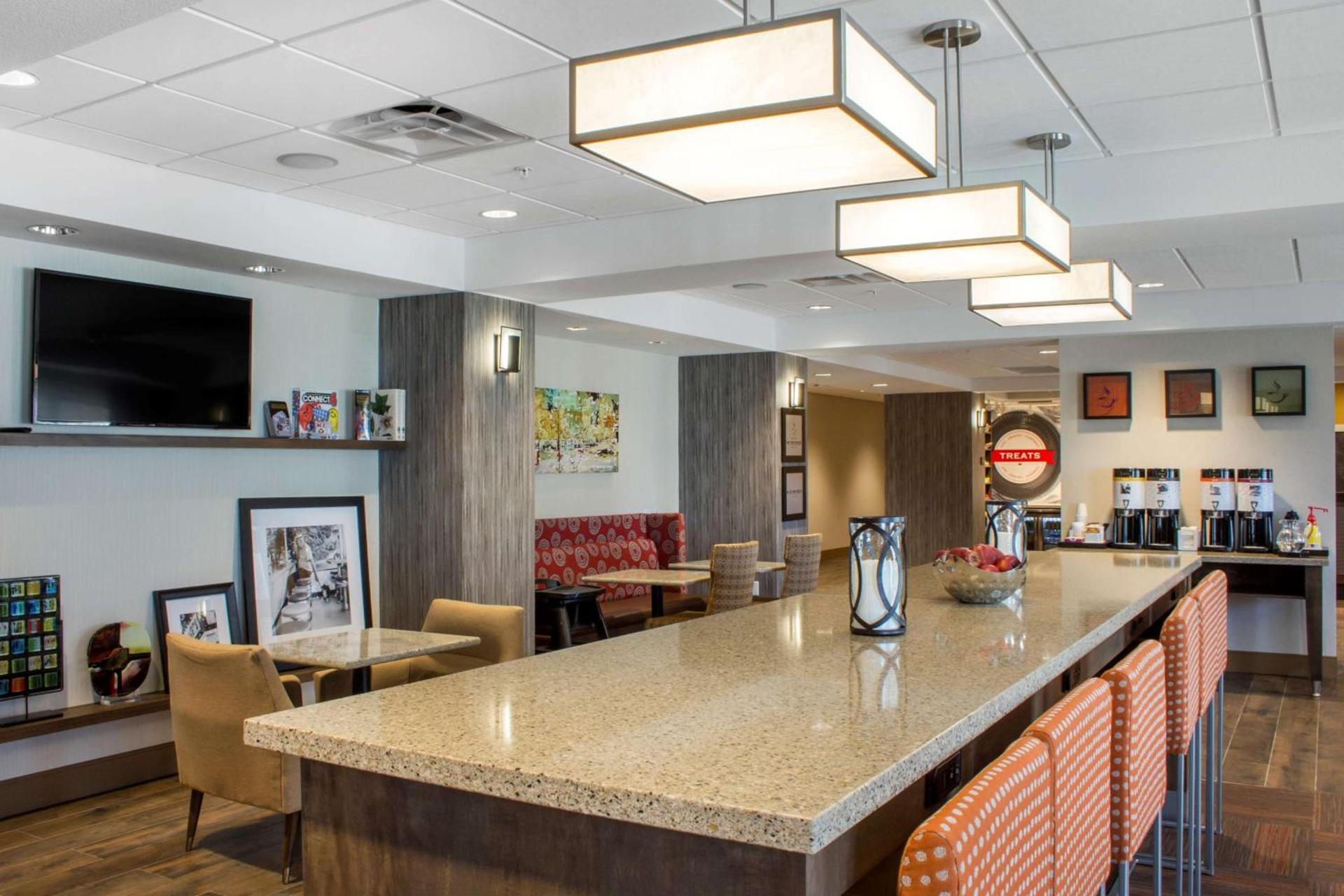 Hampton Inn Parker, AZ photo 21