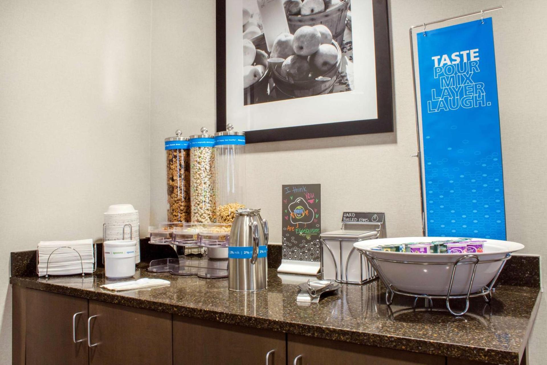 Hampton Inn Parker, AZ photo 23