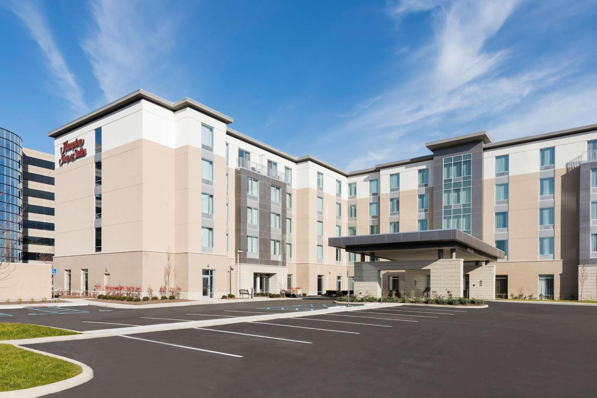 Hampton Inn & Suites Indianapolis-Keystone, IN photo 1