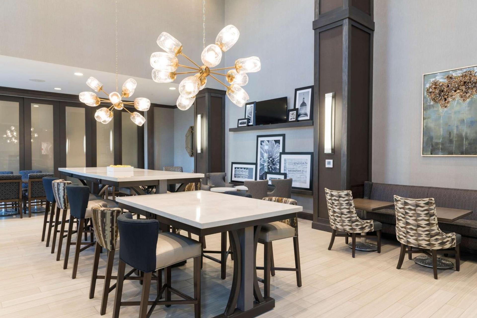 Hampton Inn & Suites Indianapolis-Keystone, IN photo 4