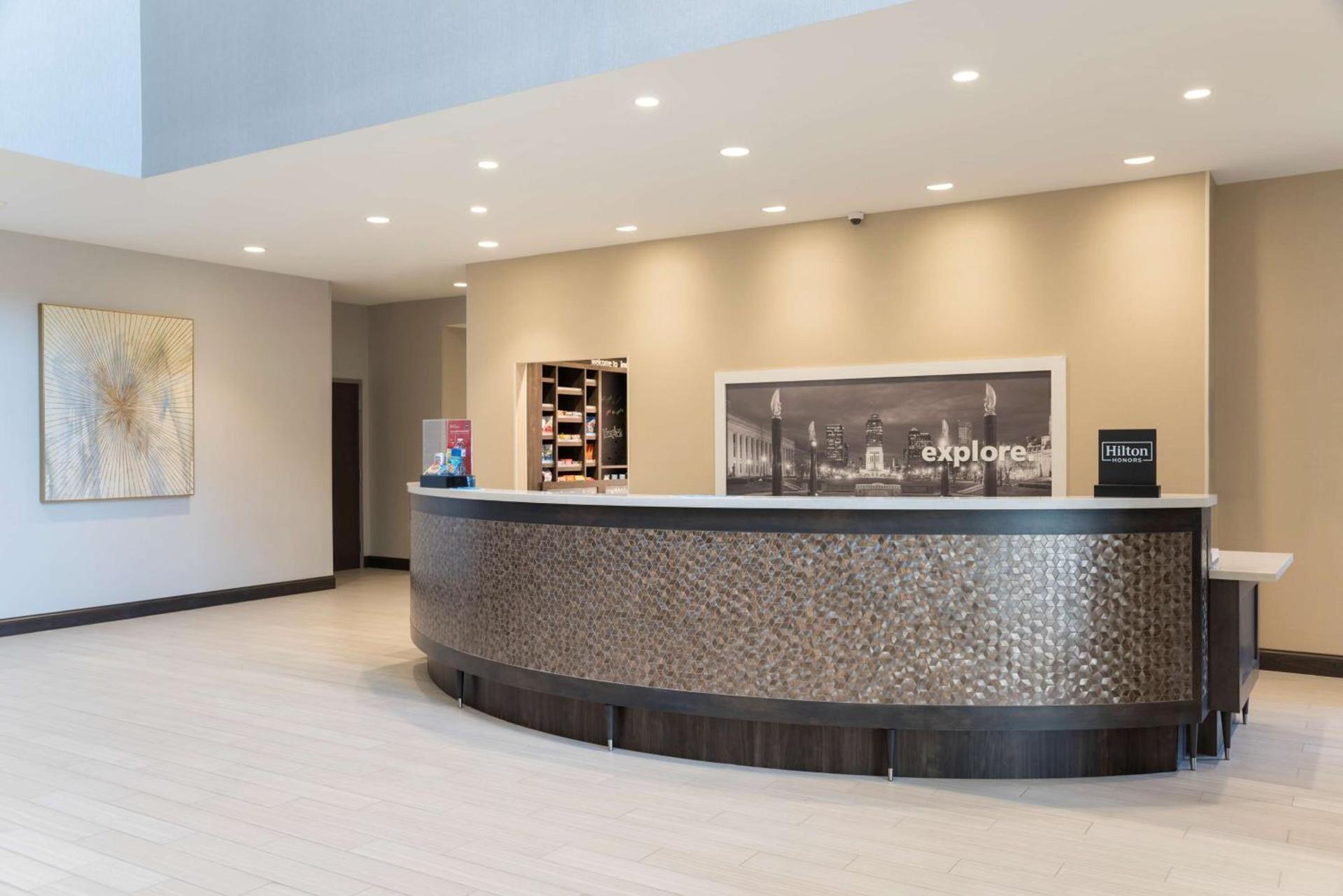 Hampton Inn & Suites Indianapolis-Keystone, IN photo 5