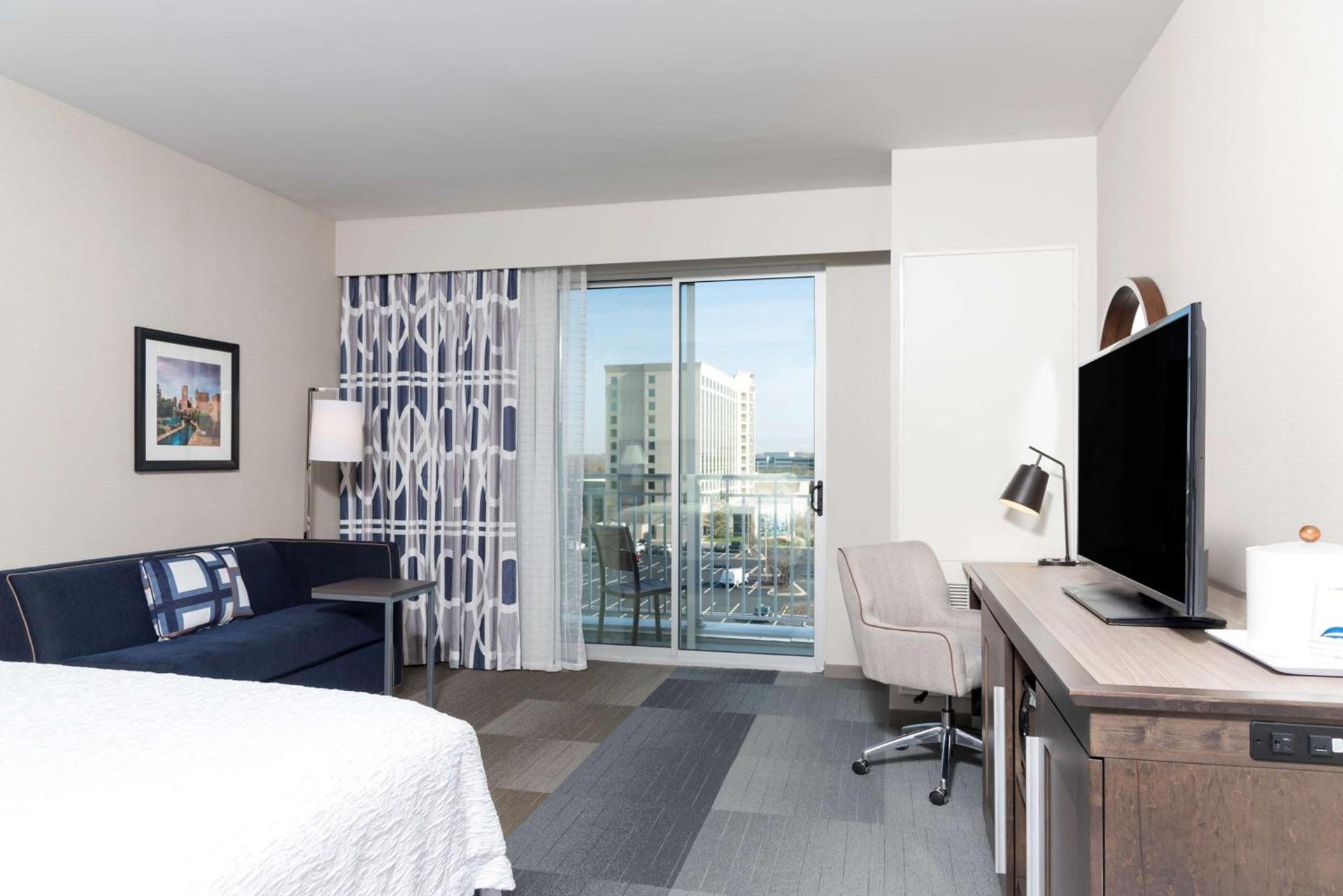 Hampton Inn & Suites Indianapolis-Keystone, IN photo 19
