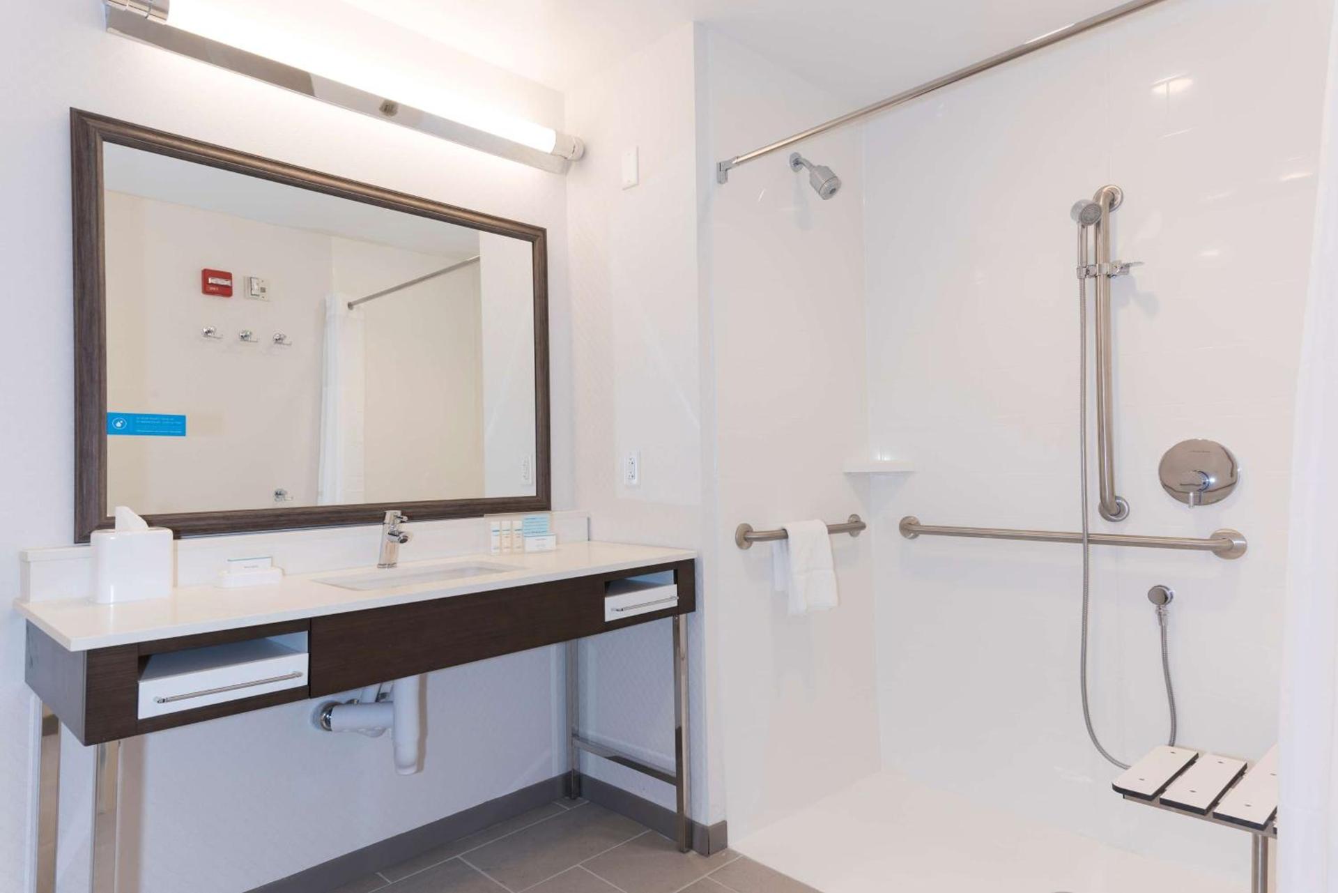Hampton Inn & Suites Indianapolis-Keystone, IN photo 22
