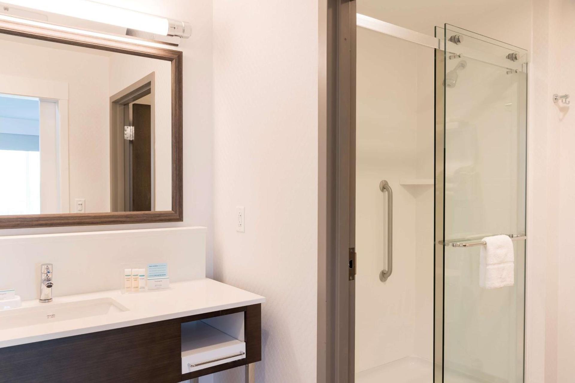 Hampton Inn & Suites Indianapolis-Keystone, IN photo 24