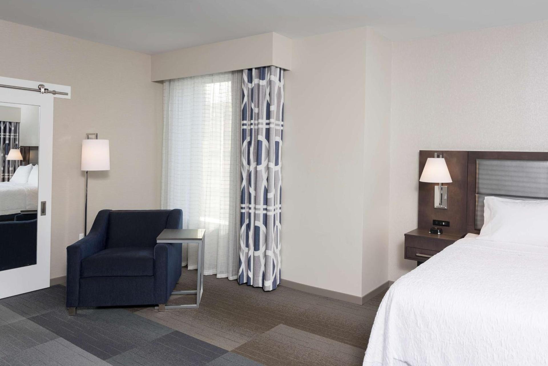 Hampton Inn & Suites Indianapolis-Keystone, IN photo 33