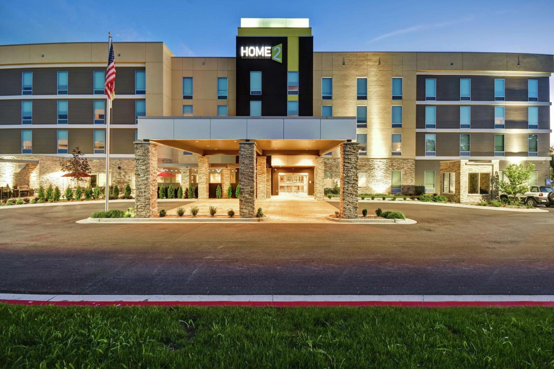 Home2 Suites by Hilton Springfield North photo 2
