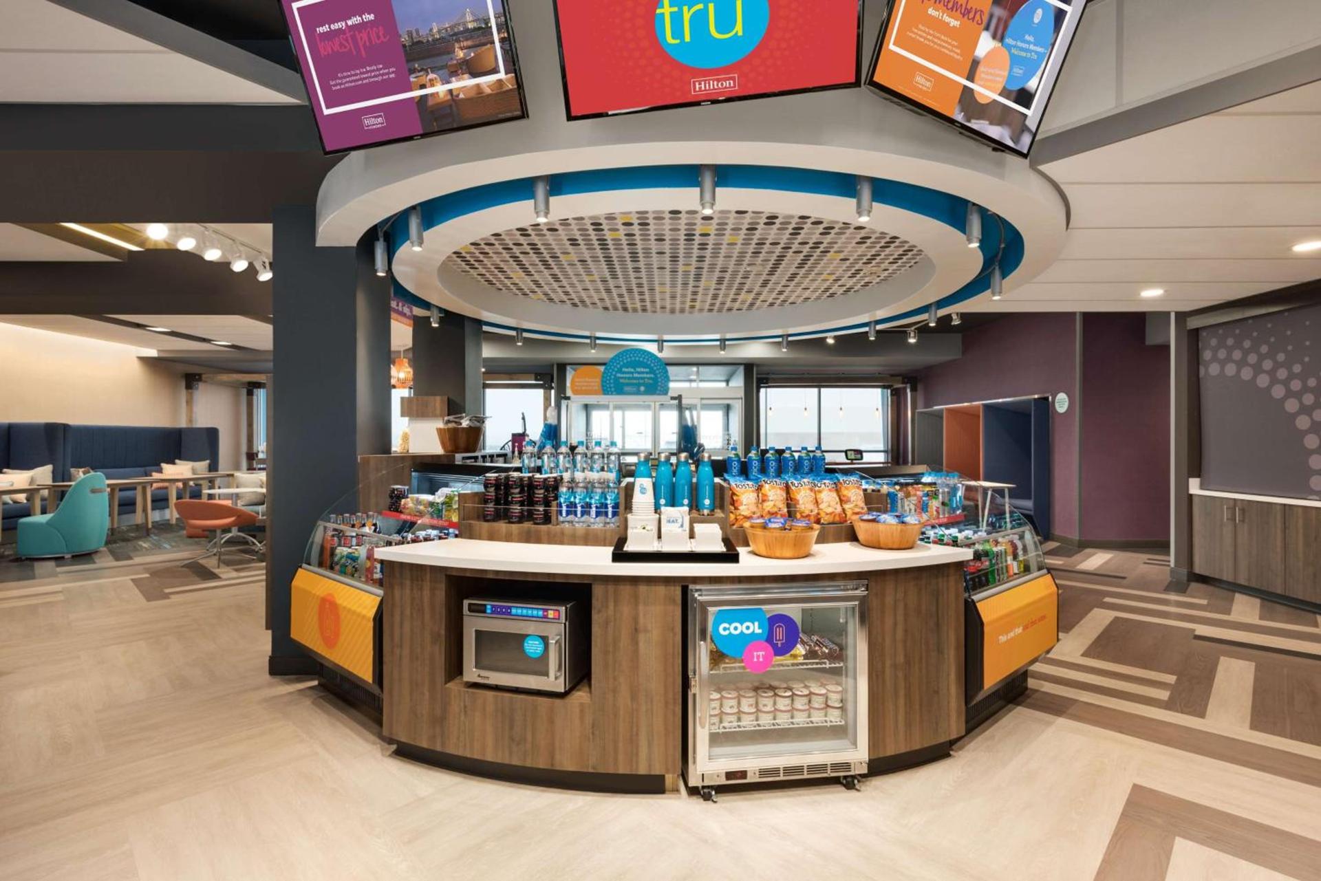 Tru By Hilton Cedar Rapids Westdale photo 12