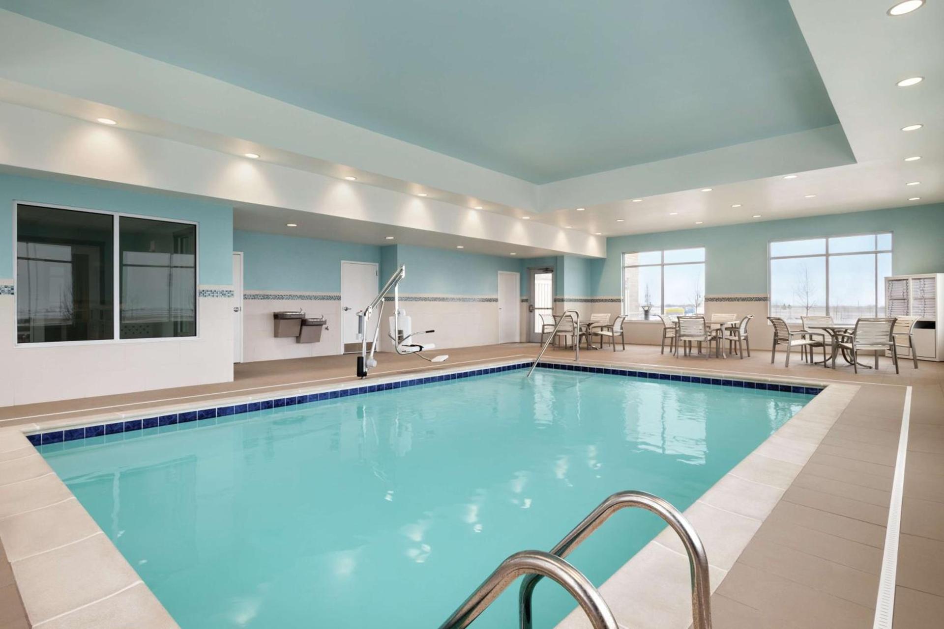 Hampton Inn Champaign Southwest photo 6