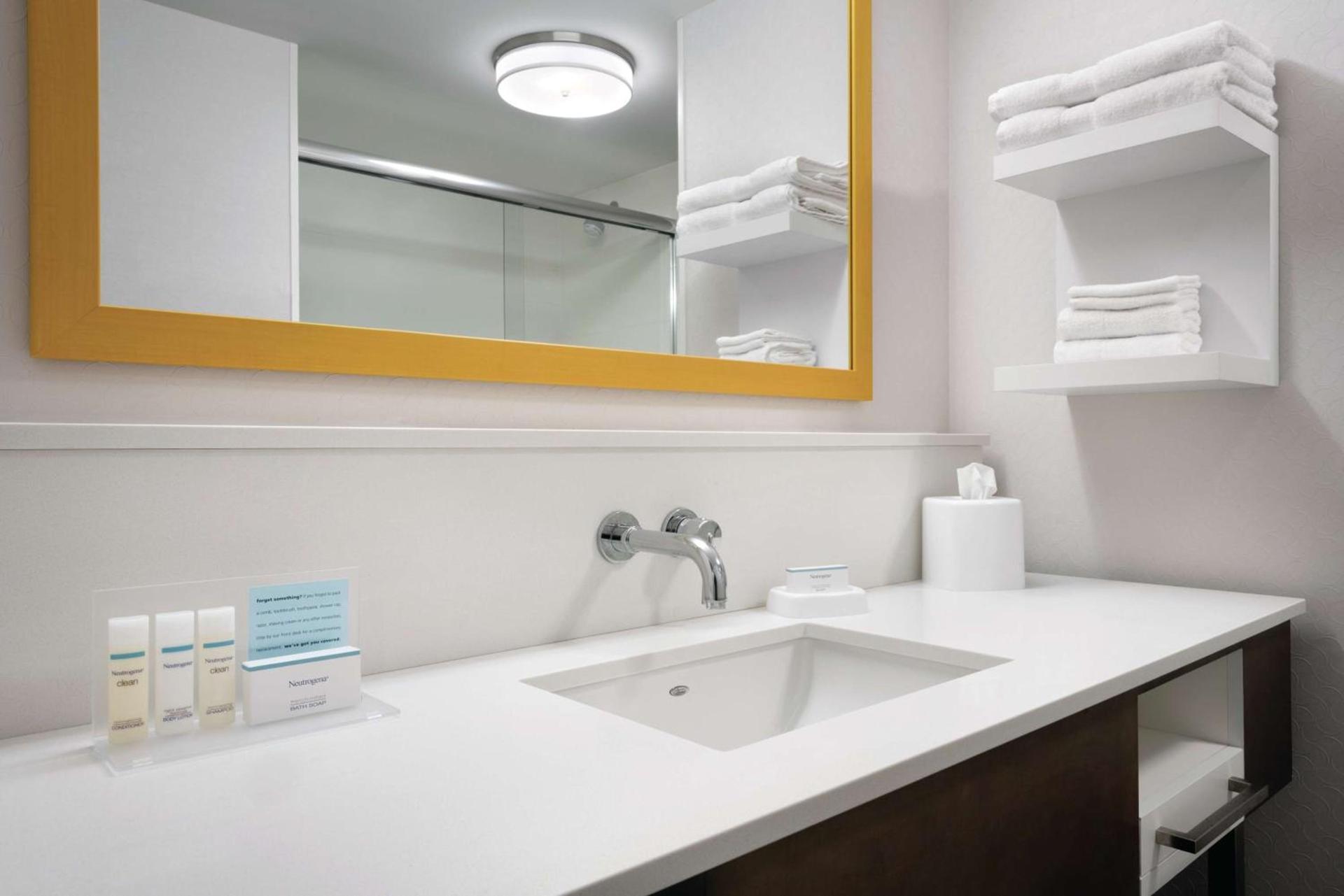 Hampton Inn Champaign Southwest photo 22