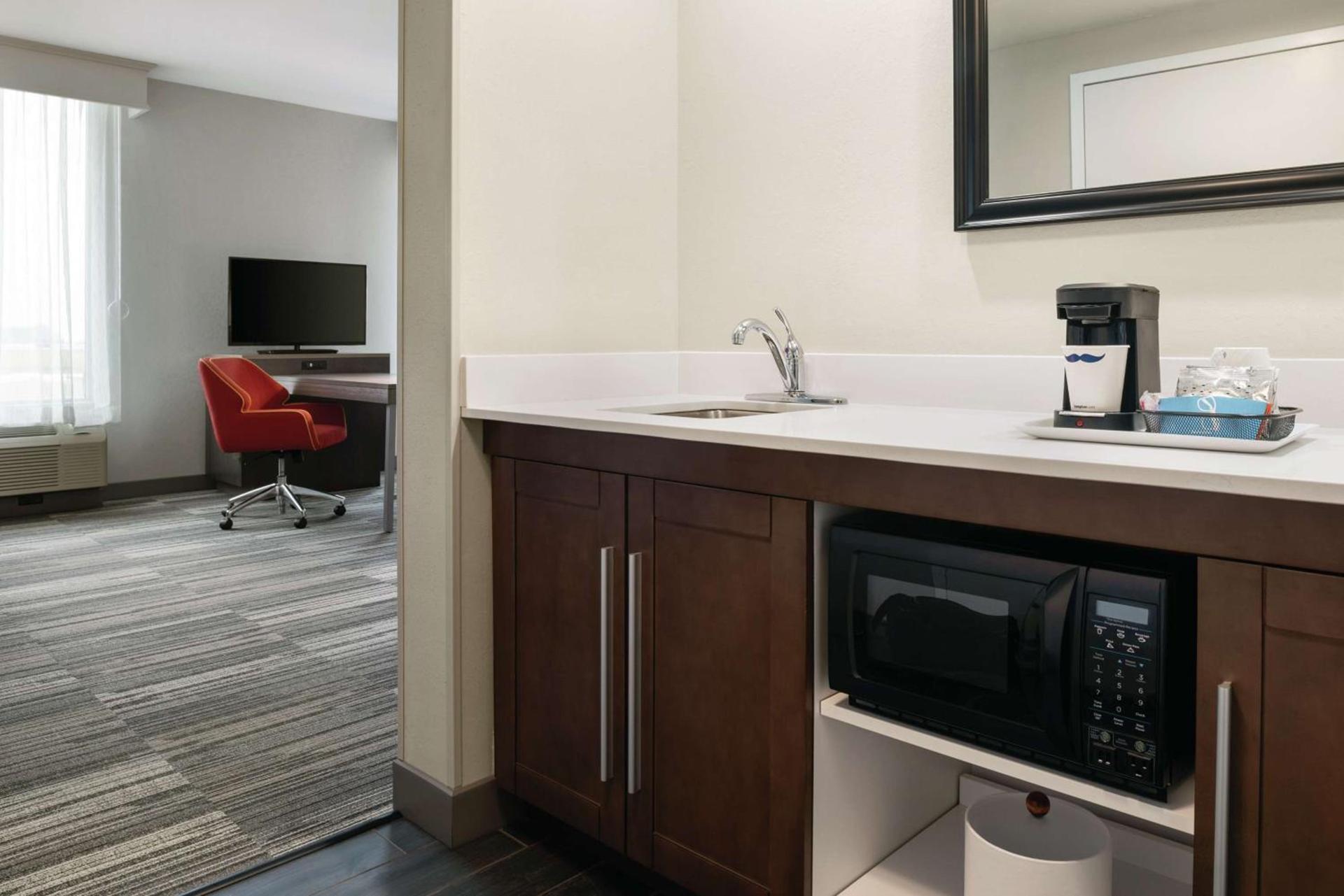 Hampton Inn Champaign Southwest photo 31
