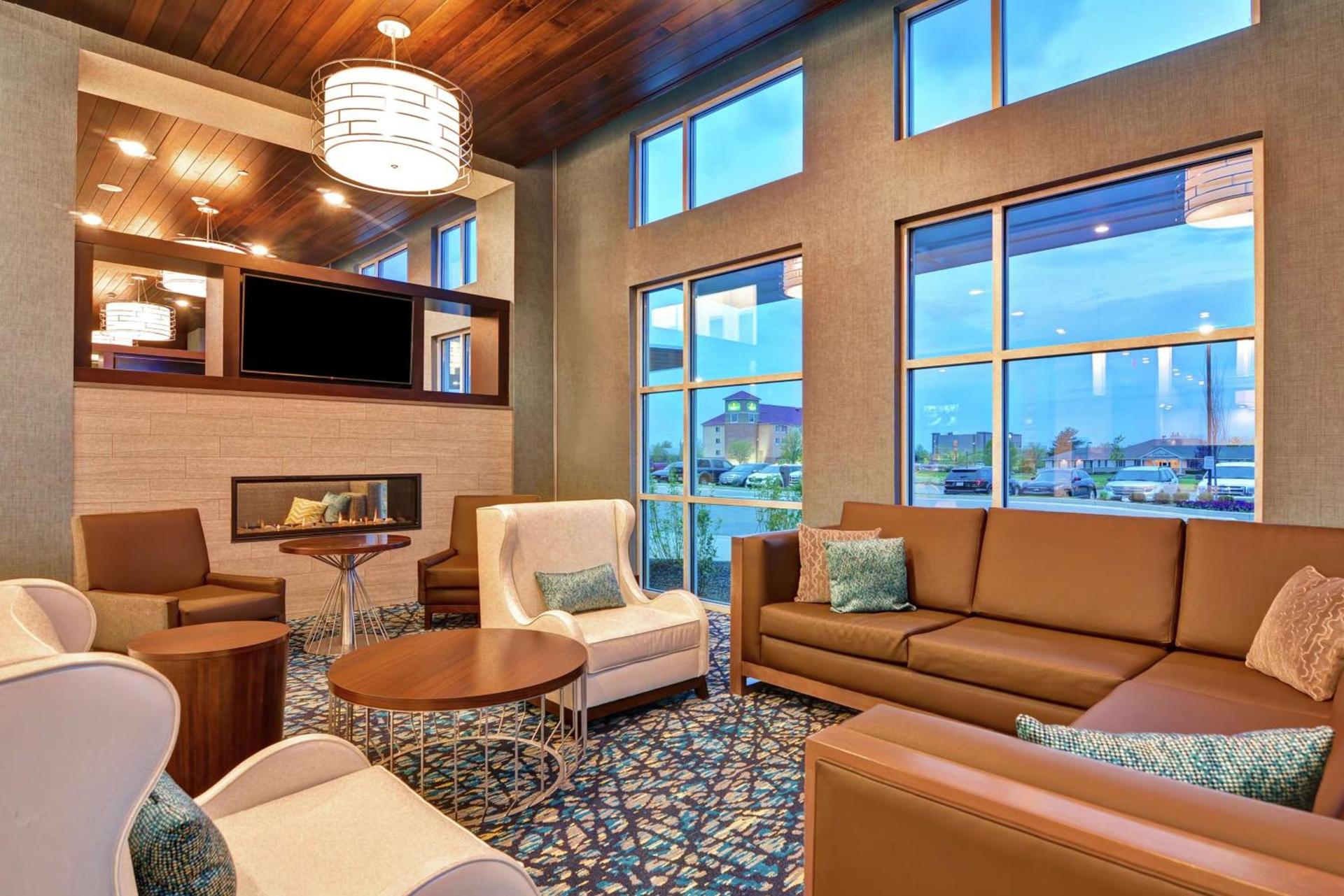 Embassy Suites By Hilton Plainfield Indianapolis Airport photo 9