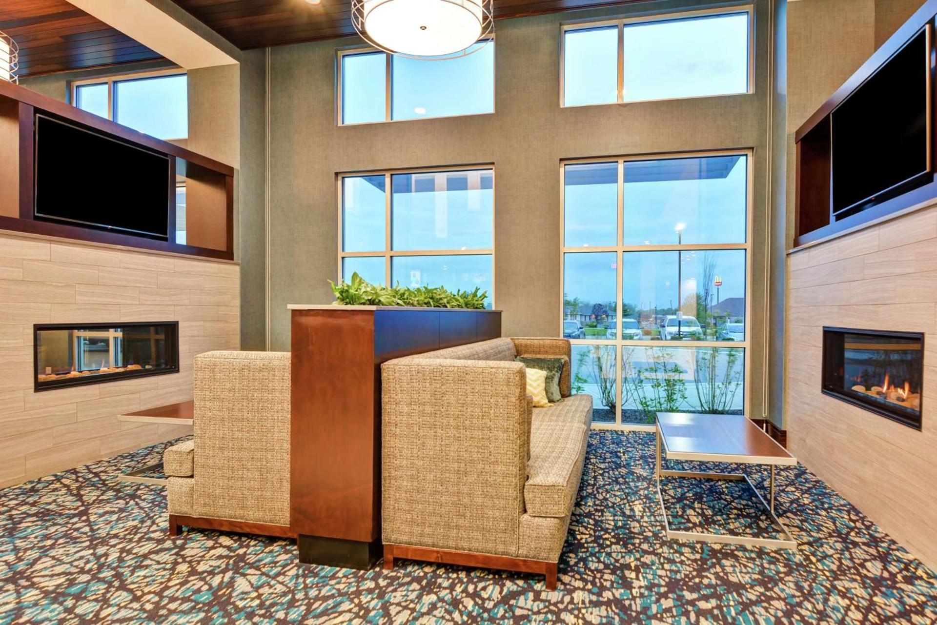 Embassy Suites By Hilton Plainfield Indianapolis Airport photo 14