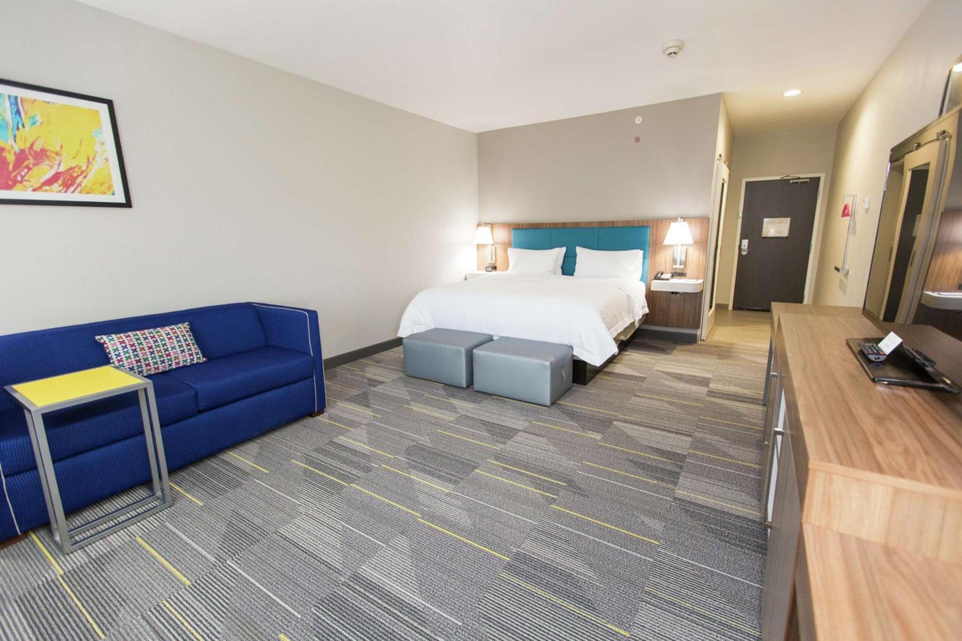 Hampton Inn Mustang photo 58