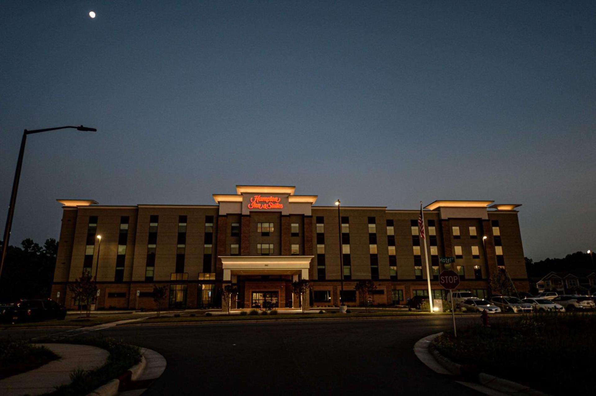 Hampton Inn & Suites Lenoir, NC photo 3