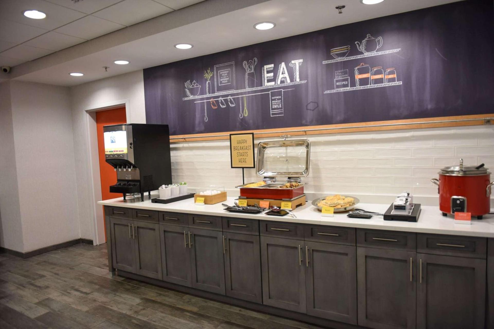 Hampton Inn & Suites Lenoir, NC photo 22