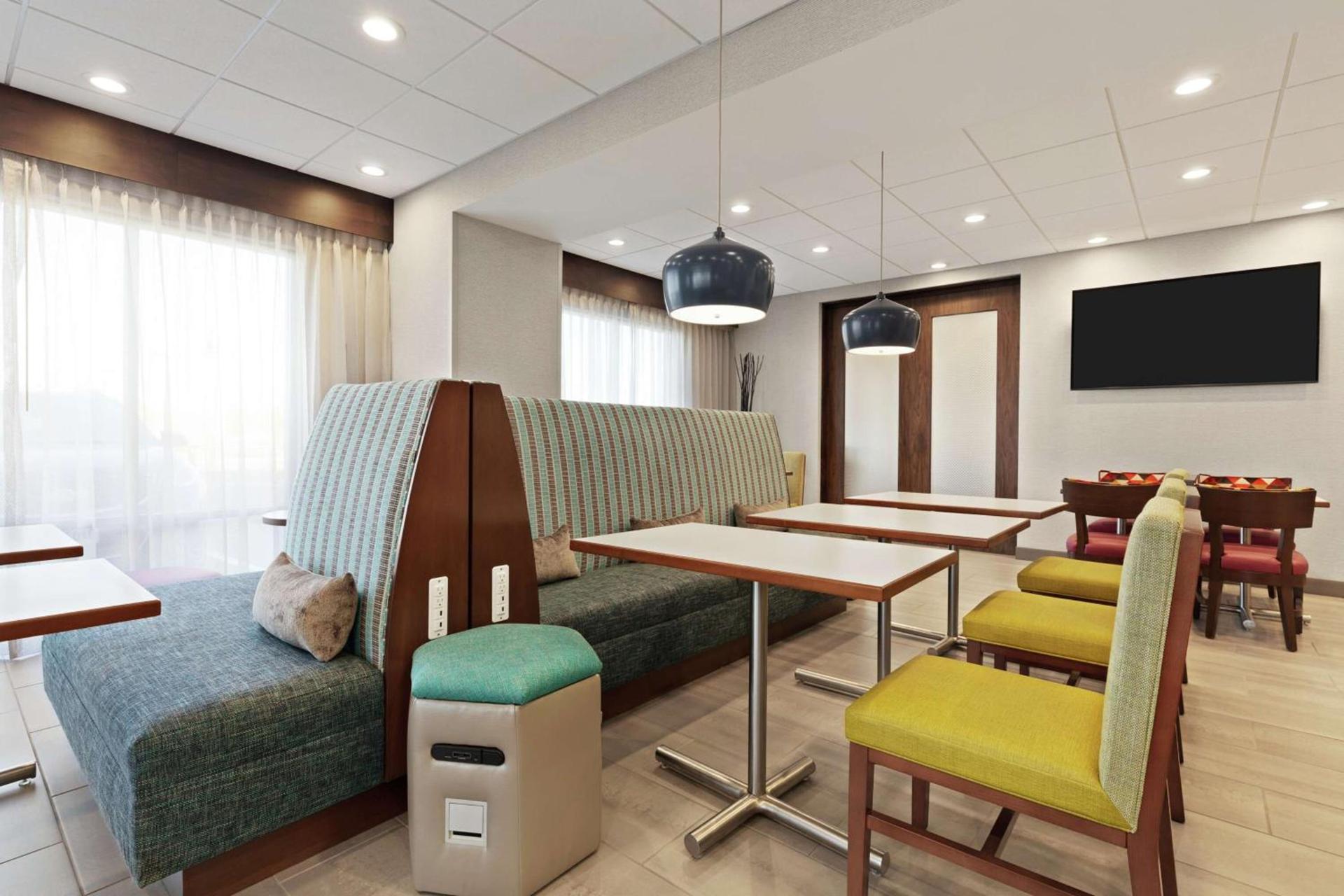 Hampton Inn West Valley Salt Lake City photo 5