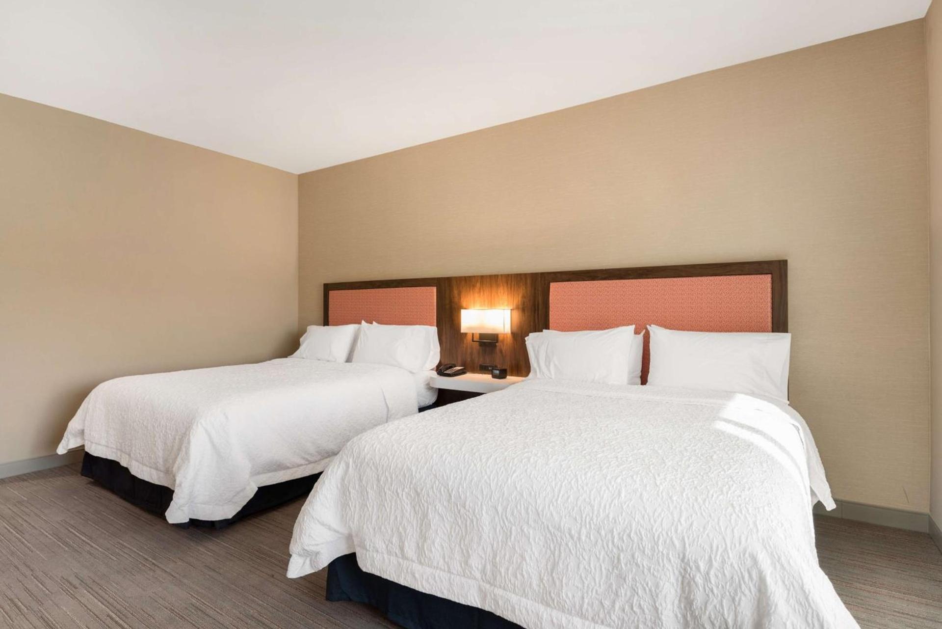 Hampton Inn Batesville, Ar photo 13